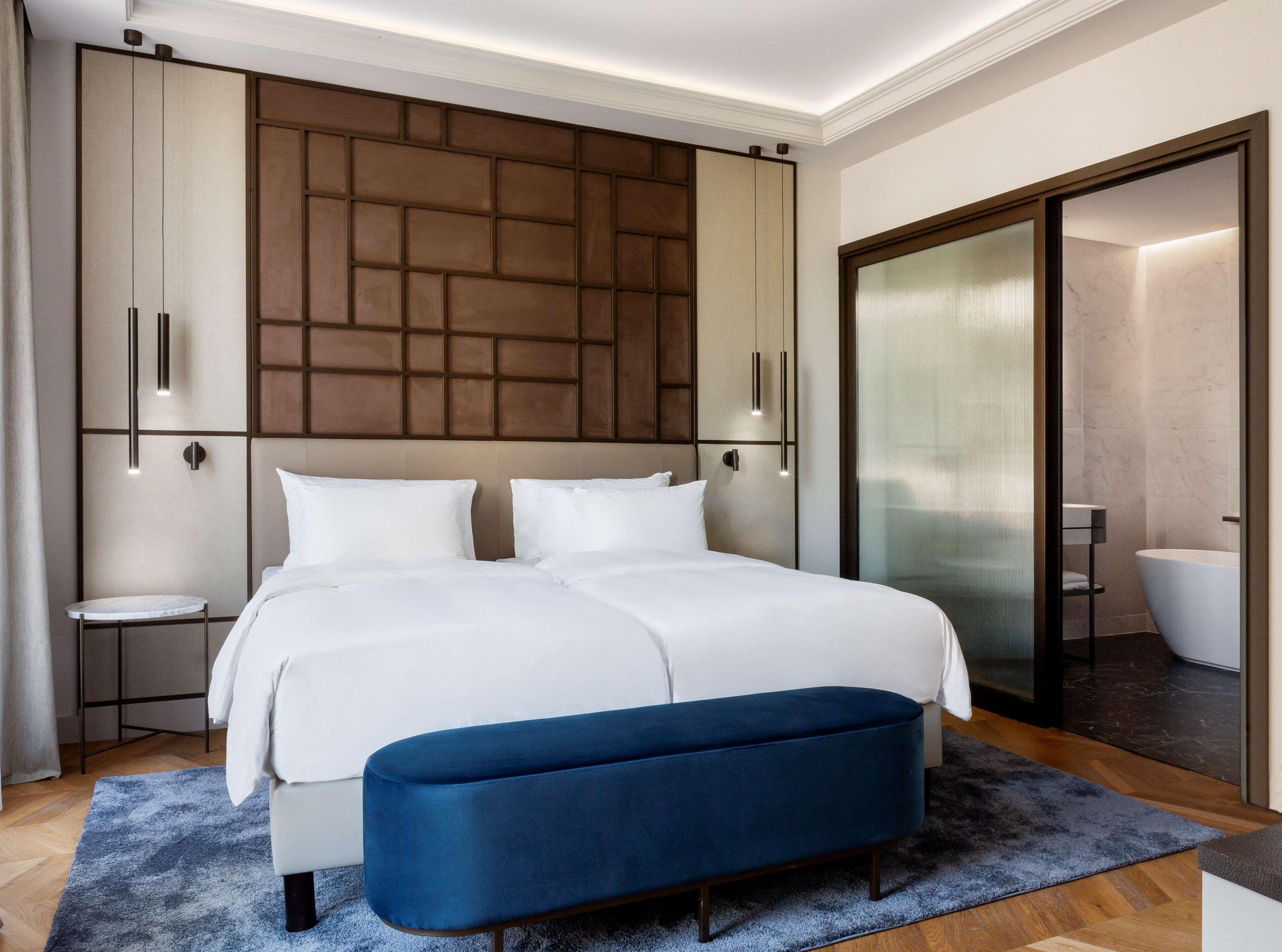 Radisson Collection Hotel, Magdalena Plaza Sevilla Kültér fotó Deluxe Suite