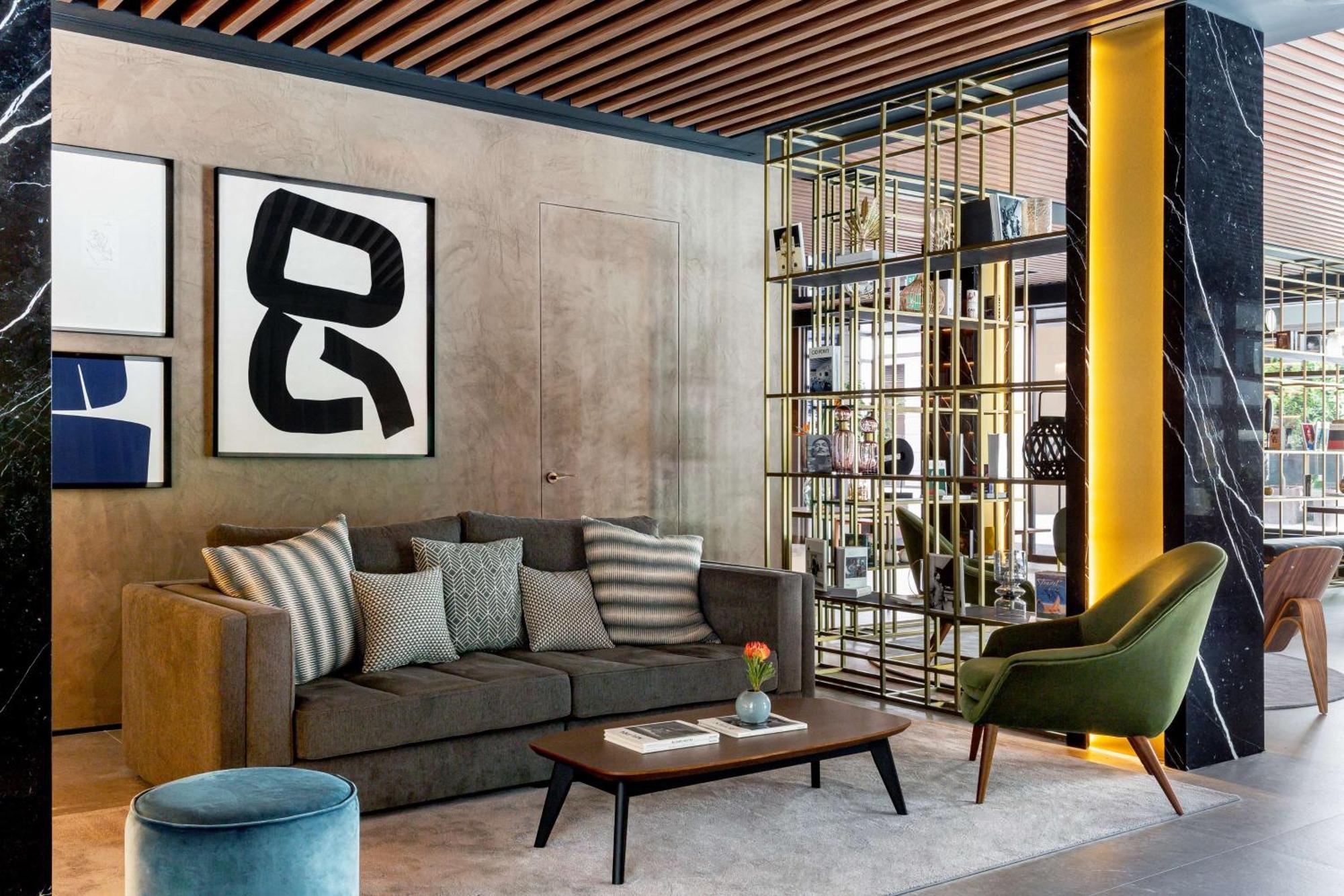 Radisson Collection Hotel, Magdalena Plaza Sevilla Kültér fotó Lobby